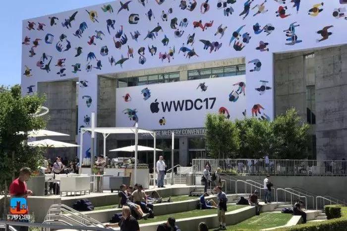 发布智能音箱HomePod仅售349刀AG真人旗舰厅登录重新定义家庭音乐苹果(图2) 发布智能音箱HomePod仅售349刀AG真人旗舰厅登录重新定义家庭音乐苹果(图2)